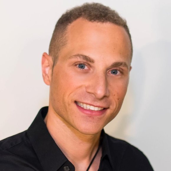 Meet your Posher, Kevin - Picture 2 of 2